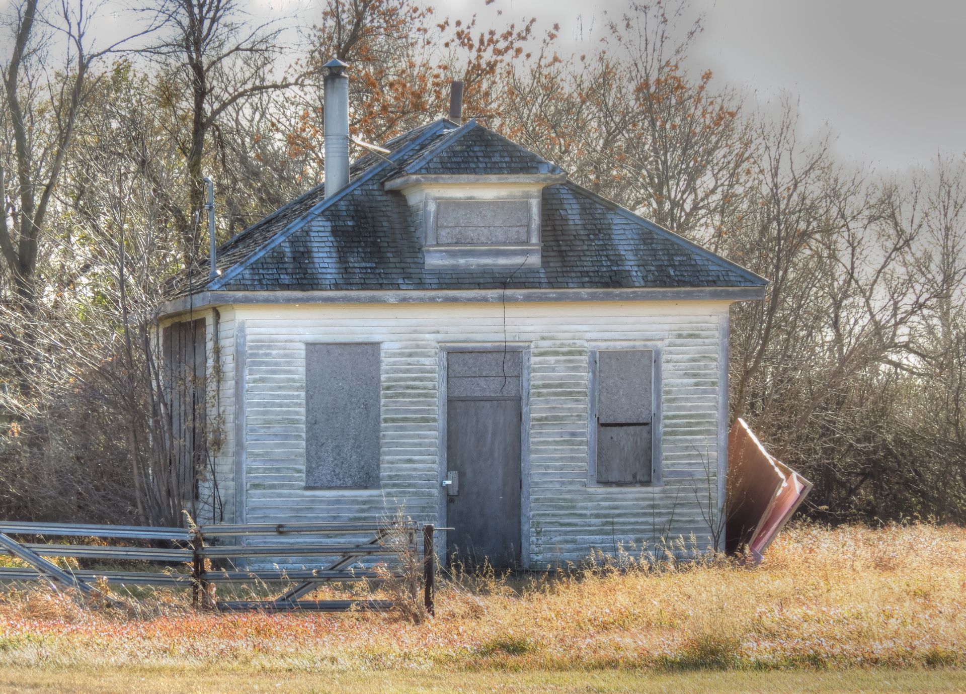 Simpson School District 1359, 1919-  , in town of Simpson, south west quarter of section 3 township 29 range 25 west of the second meridian      